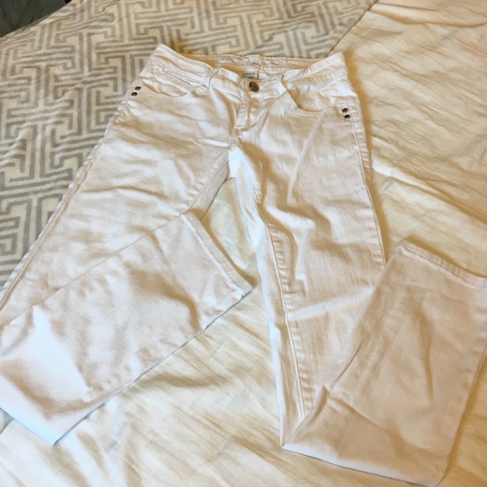 White straight jeans